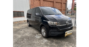 V.W Caravelle 2.0TDi (9座)