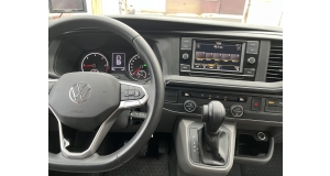 V.W Caravelle 2.0TDi (9座)