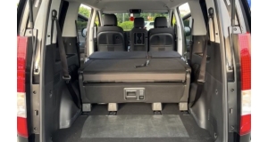 HYUNDAI Staria 2.2TDi (9座)