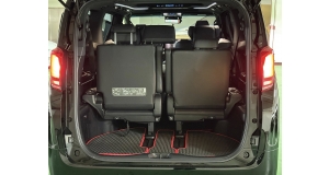 Toyota Alphard 2.5HEV (7座)